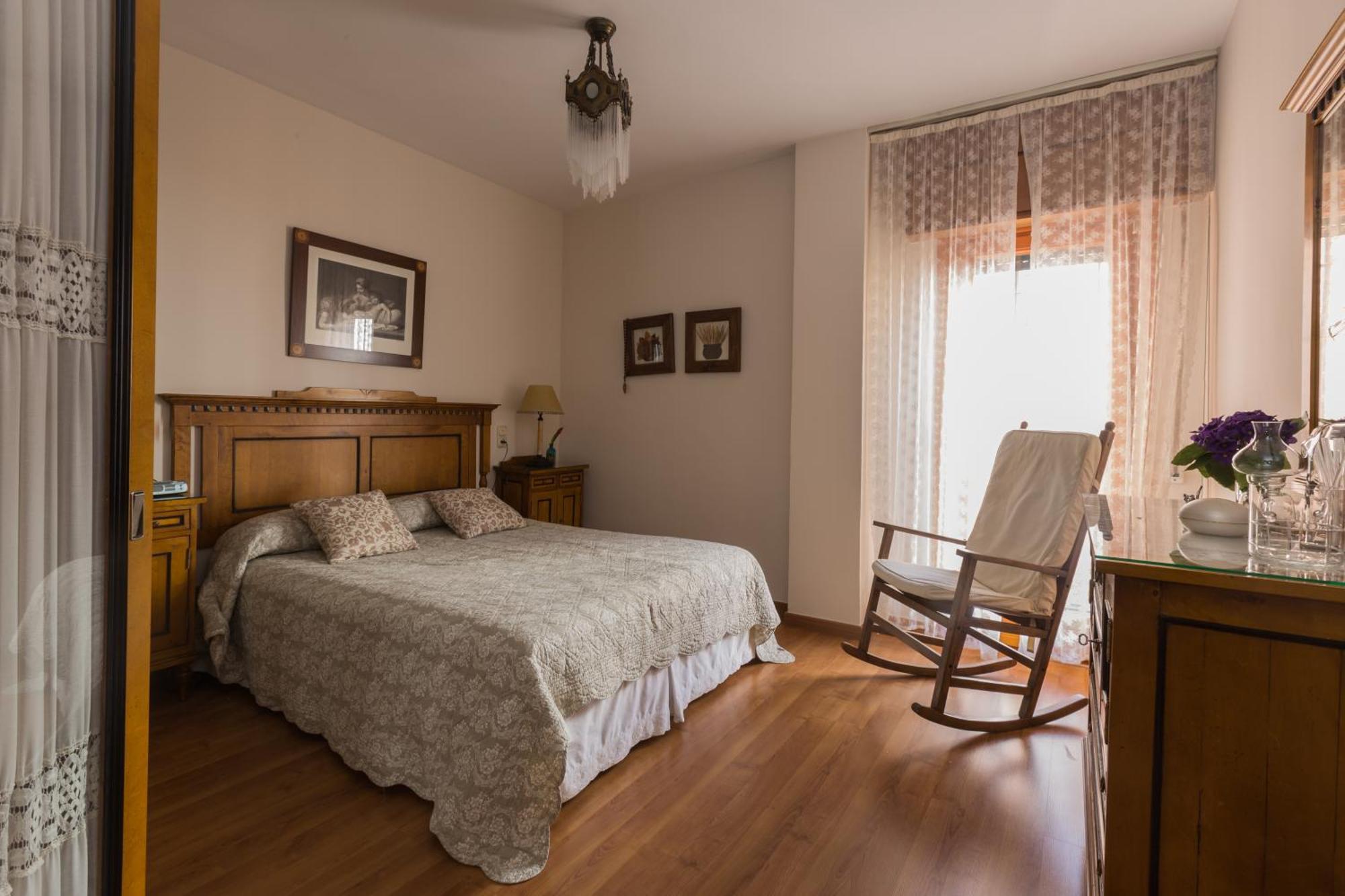 Gracia Suites - Centro Y Confort Con Parking Gratis Granada Ngoại thất bức ảnh