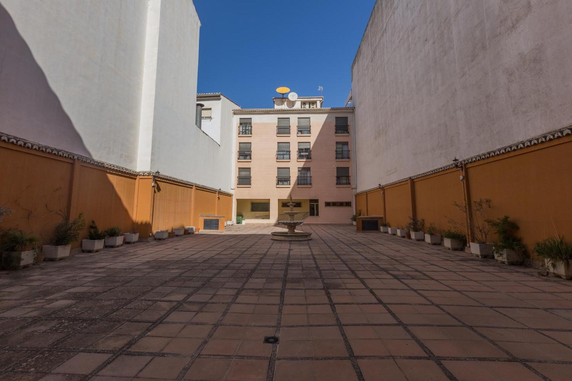 Gracia Suites - Centro Y Confort Con Parking Gratis Granada Ngoại thất bức ảnh